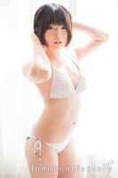 草壁あや