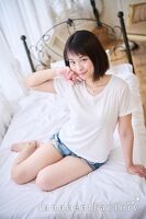 085